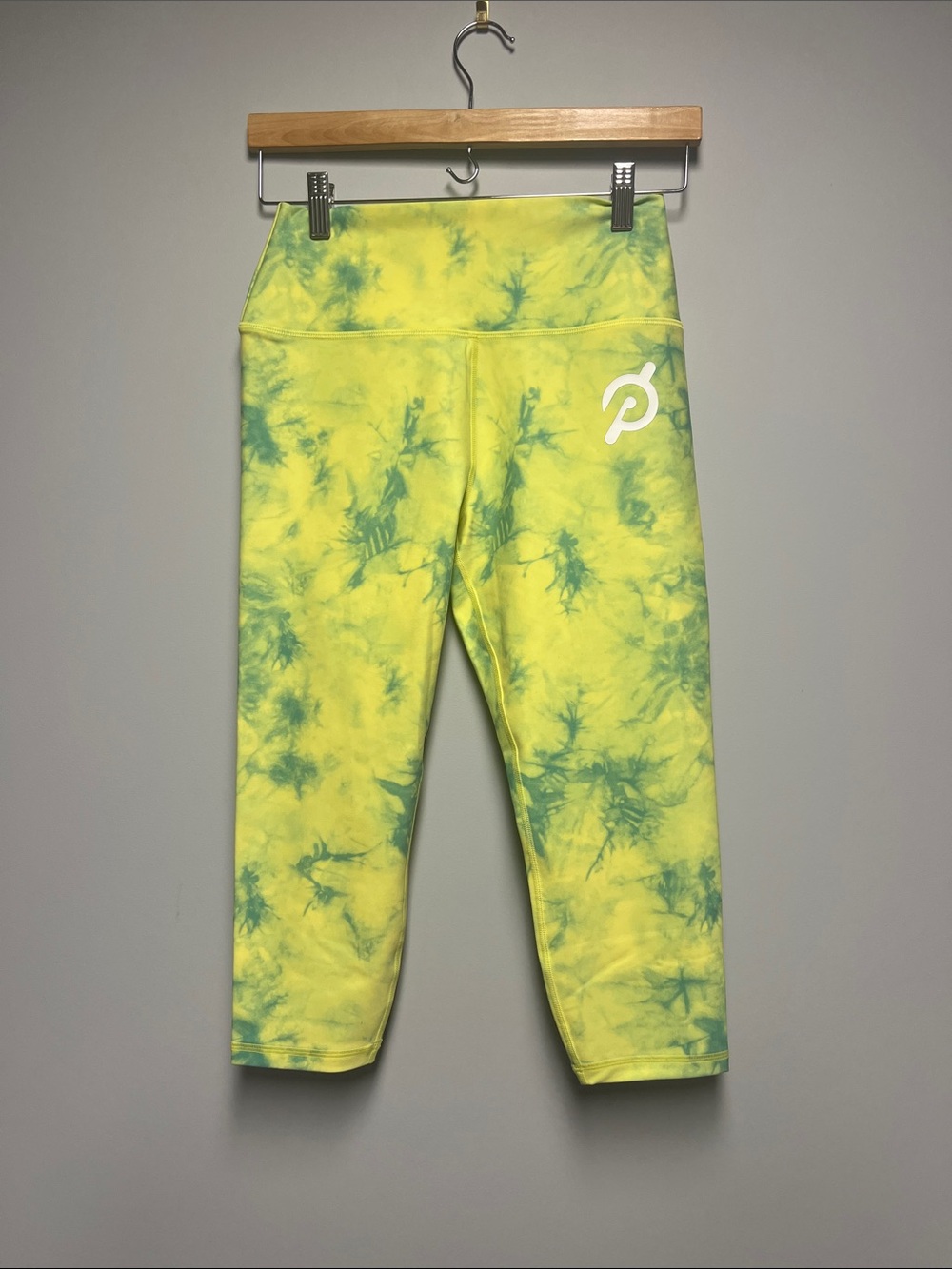 Peloton Neon Yellow & Green Tie-Dye Cropped Leggings